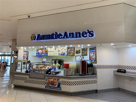 auntie anne's hiring age.